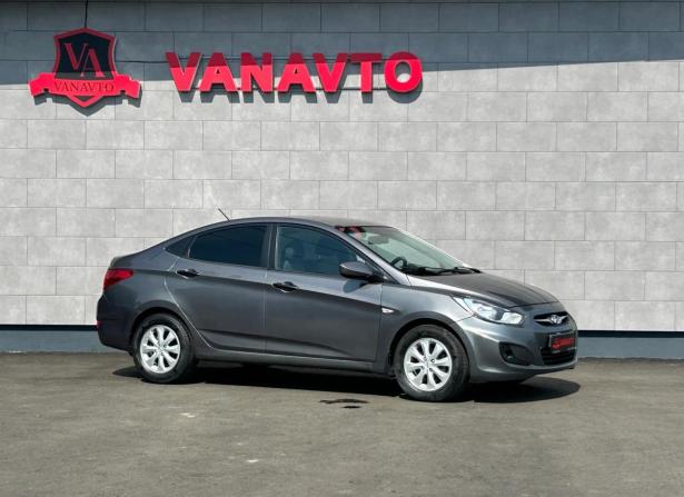 Hyundai Solaris I с пробегом 2011 года, цена 640 000 рублей, 276200 км, седан, Автокод Объявления