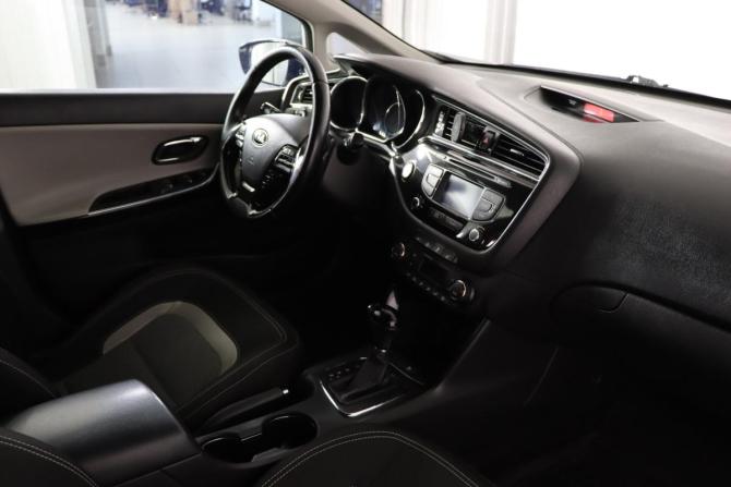 Kia Ceed II Рестайлинг с пробегом 2016 года, цена 1 179 990 рублей, 167014 км, универсал, Автокод Объявления