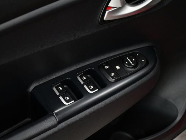 Kia Rio IV с пробегом 2020 года, цена 1 437 000 рублей, 111384 км, седан, Автокод Объявления