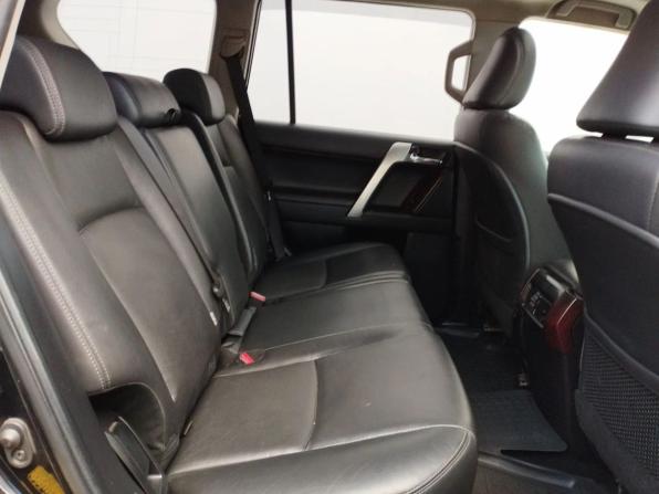 Toyota Land Cruiser Prado 150 Series Рестайлинг 1 с пробегом 2016 года, цена 4 000 000 рублей, 134001 км, внедорожник, Автокод Объявления