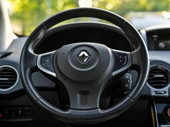 Renault Koleos I Рестайлинг с пробегом 2013 года, цена 904 000 рублей, 294959 км, внедорожник, Автокод Объявления