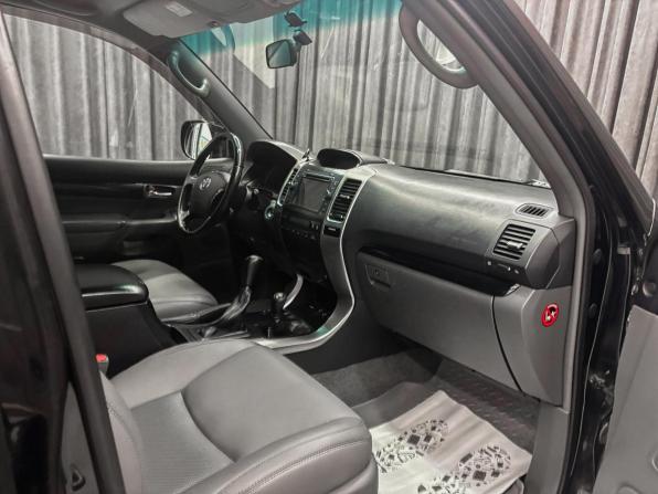 Toyota Land Cruiser Prado 120 Series с пробегом 2005 года, цена 1 850 000 рублей, 260000 км, внедорожник, Автокод Объявления