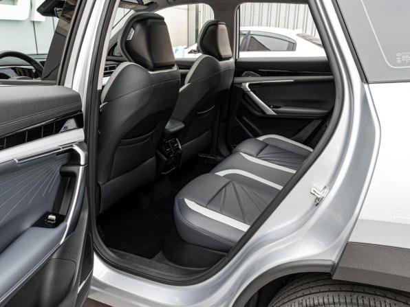 Geely Atlas II с пробегом 2024 года, цена 2 650 000 рублей, 30069 км, внедорожник, Автокод Объявления