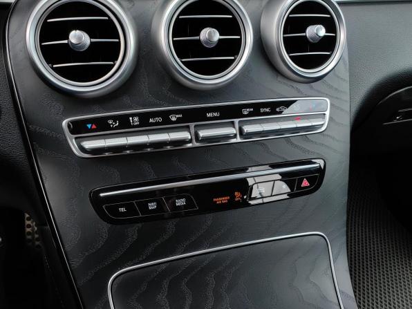 Mercedes-Benz GLC I (X253) Рестайлинг с пробегом 2019 года, цена 3 655 000 рублей, 66893 км, внедорожник, Автокод Объявления