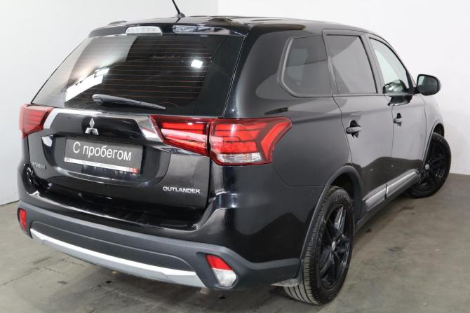 Mitsubishi Outlander III Рестайлинг 2 с пробегом 2016 года, цена 1 249 000 рублей, 236000 км, внедорожник, Автокод Объявления