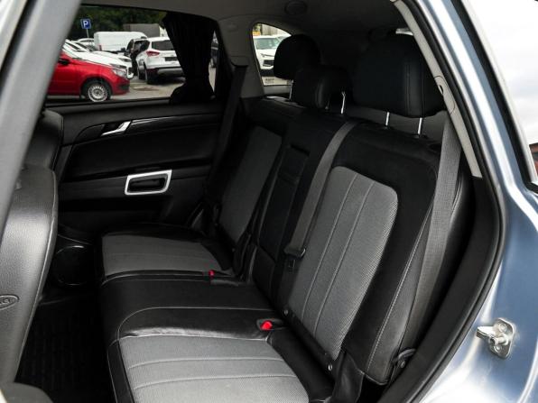 Opel Antara I Рестайлинг с пробегом 2012 года, цена 1 089 000 рублей, 211793 км, внедорожник, Автокод Объявления