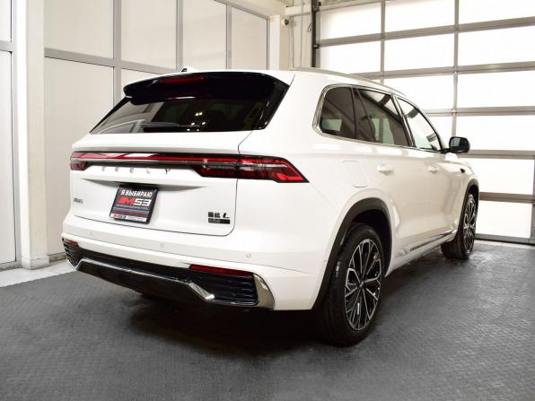 Geely Monjaro I Рестайлинг 2 с пробегом 2026 года, цена 3 999 995 рублей, 308 км, внедорожник, Автокод Объявления