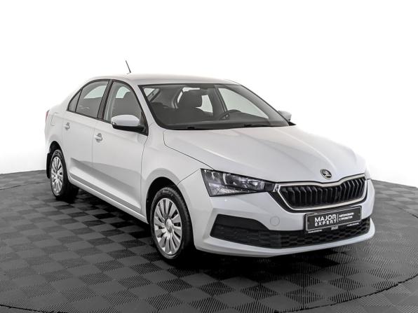 Skoda Rapid II с пробегом 2021 года, цена 1 355 000 рублей, 131058 км, лифтбек, Автокод Объявления