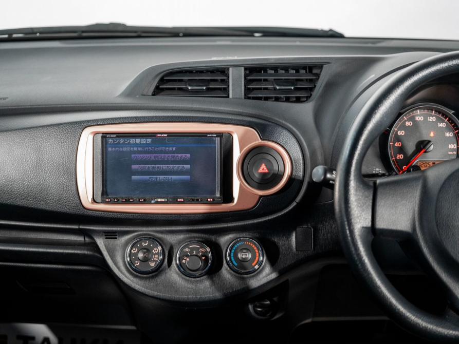 Toyota Vitz III (XP130) Иркутск  - изображение 11