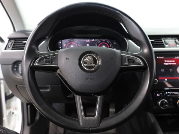 Skoda Octavia III (A7) Рестайлинг с пробегом 2019 года, цена 2 099 000 рублей, 120408 км, лифтбек, Автокод Объявления