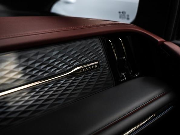 GAC M8 с пробегом 2024 года, цена 4 499 000 рублей, 21000 км, минивэн, Автокод Объявления