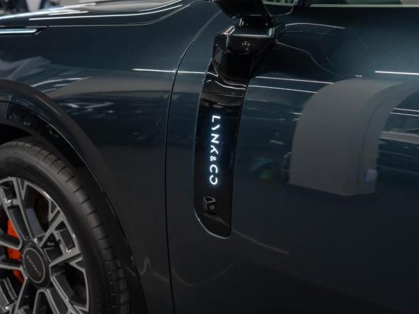 Lynk &amp; Co 900 с пробегом 2026 года, цена 7 250 000 рублей, 50 км, внедорожник, Автокод Объявления