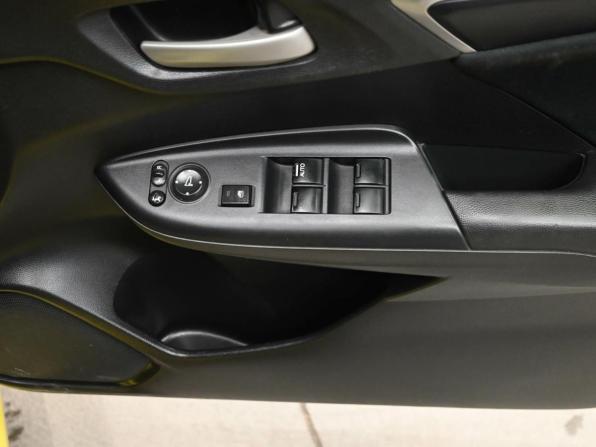 Honda Fit III с пробегом 2013 года, цена 899 000 рублей, 176262 км, хэтчбек, Автокод Объявления