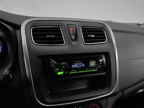 Renault Sandero II с пробегом 2017 года, цена 790 000 рублей, 158452 км, хэтчбек, Автокод Объявления
