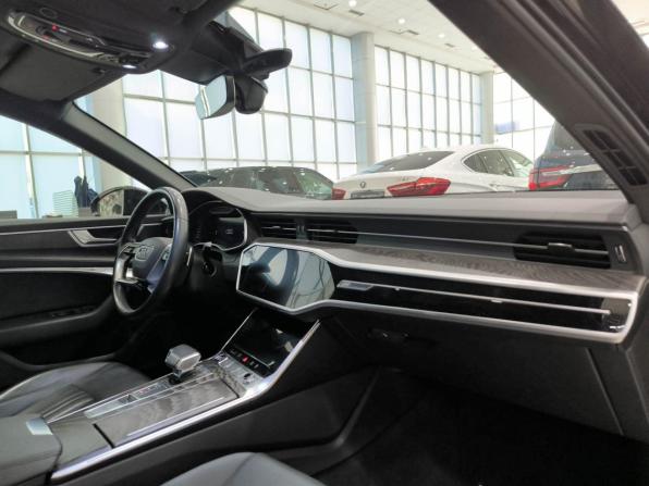 Audi A6 V (C8) с пробегом 2022 года, цена 3 578 000 рублей, 105061 км, седан, Автокод Объявления