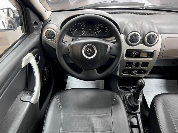 Renault Logan I Рестайлинг с пробегом 2010 года, цена 545 000 рублей, 196960 км, седан, Автокод Объявления