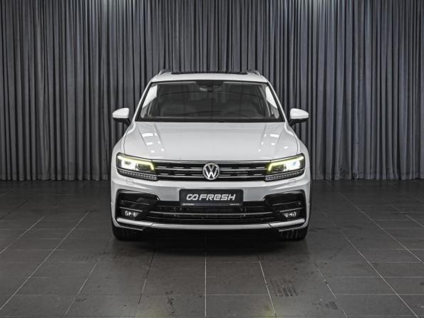Volkswagen Tiguan II с пробегом 2018 года, цена 2 548 000 рублей, 107537 км, внедорожник, Автокод Объявления