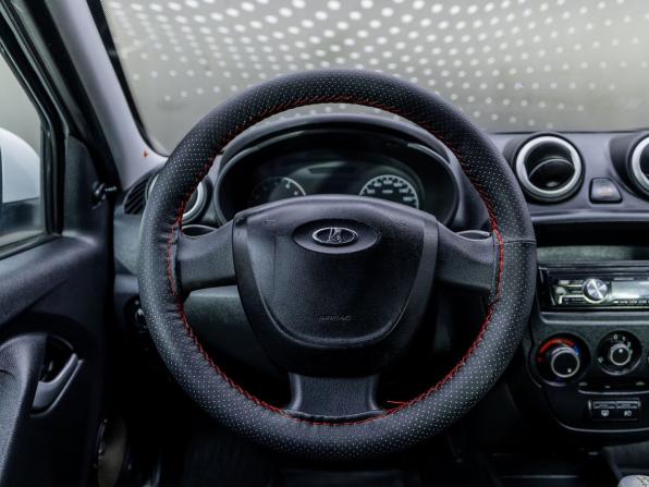 Lada (ВАЗ) Granta I с пробегом 2015 года, цена 356 000 рублей, 179500 км, лифтбек, Автокод Объявления