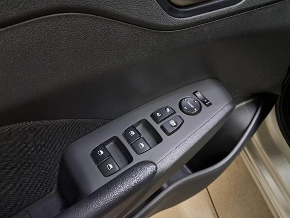 Hyundai Solaris II с пробегом 2019 года, цена 1 330 000 рублей, 118400 км, седан, Автокод Объявления