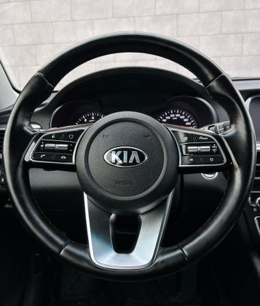Kia Optima IV Рестайлинг с пробегом 2018 года, цена 1 990 000 рублей, 153846 км, седан, Автокод Объявления