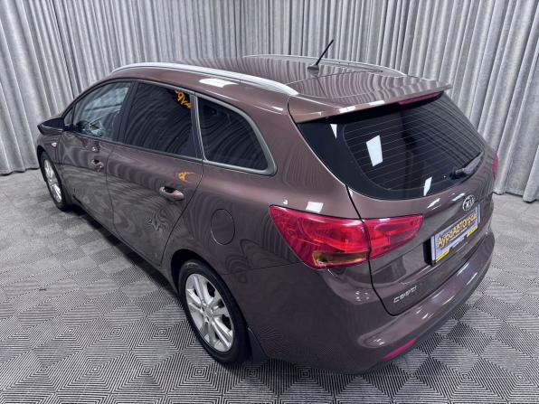 Kia Ceed II с пробегом 2014 года, цена 1 160 000 рублей, 134105 км, универсал, Автокод Объявления