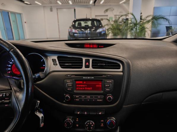 Kia Ceed II с пробегом 2014 года, цена 899 000 рублей, 257612 км, хэтчбек, Автокод Объявления