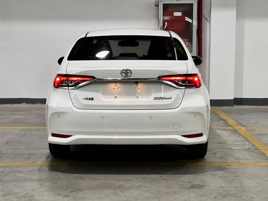 Toyota Corolla XI (E160 E170) Рестайлинг 2 Ростов-на-Дону  - изображение 5