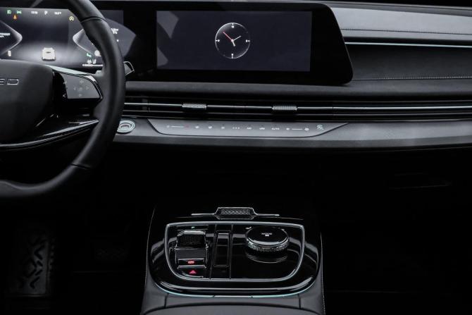 Exeed LX I Рестайлинг с пробегом 2024 года, цена 2 348 000 рублей, 44650 км, внедорожник, Автокод Объявления