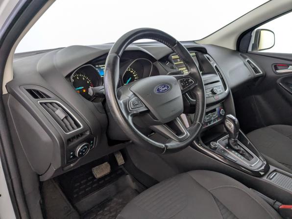 Ford Focus III Рестайлинг с пробегом 2016 года, цена 1 075 000 рублей, 128074 км, хэтчбек, Автокод Объявления