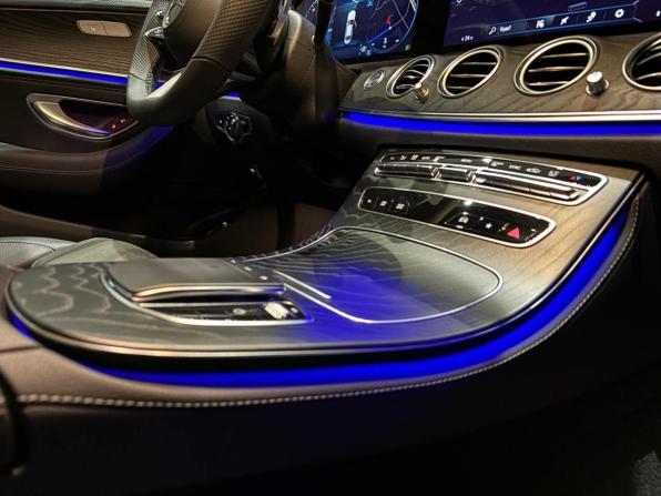 Mercedes-Benz E-Класс V (W213 S213 C238) Рестайлинг с пробегом 2024 года, цена 9 600 000 рублей, 1 км, седан, Автокод Объявления
