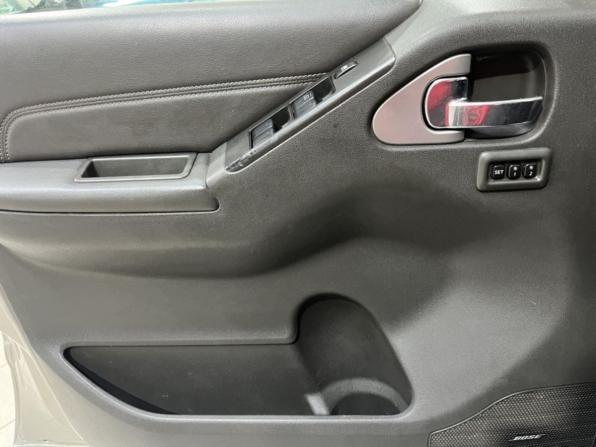 Nissan Pathfinder III Рестайлинг с пробегом 2012 года, цена 1 717 000 рублей, 260744 км, внедорожник, Автокод Объявления