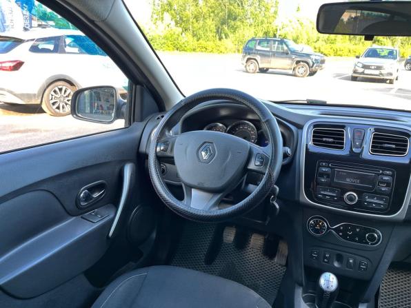 Renault Sandero II с пробегом 2016 года, цена 950 000 рублей, 125880 км, хэтчбек, Автокод Объявления
