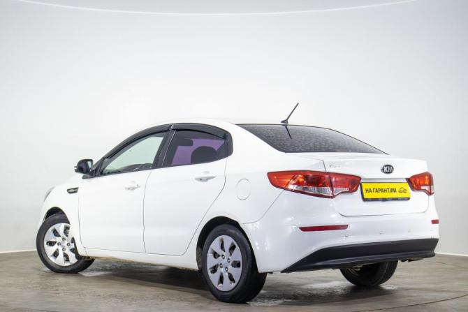 Kia Rio III Рестайлинг с пробегом 2015 года, цена 719 000 рублей, 179001 км, седан, Автокод Объявления