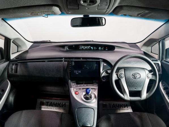 Toyota Prius III Рестайлинг (XW30) с пробегом 2013 года, цена 1 500 000 рублей, 109000 км, лифтбек, Автокод Объявления
