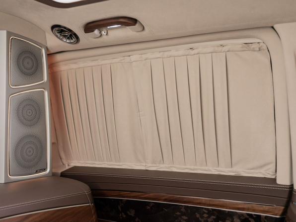 Mercedes-Benz V-Класс III (W447) Рестайлинг 2 с пробегом 2025 года, цена 46 500 000 рублей, 25 км, минивэн, Автокод Объявления