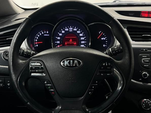 Kia Ceed II с пробегом 2013 года, цена 649 000 рублей, 200000 км, хэтчбек, Автокод Объявления
