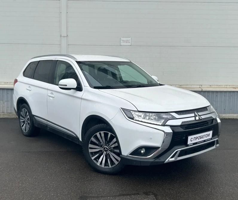 Mitsubishi Outlander III Рестайлинг 3 Санкт-Петербург  - изображение 4