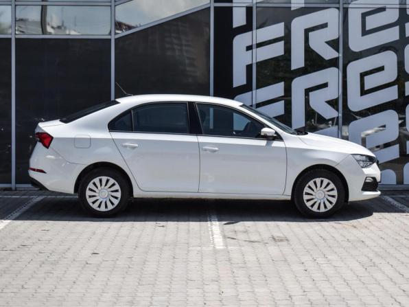 Skoda Rapid II с пробегом 2021 года, цена 1 750 000 рублей, 61288 км, лифтбек, Автокод Объявления
