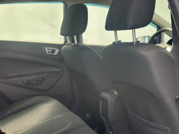 Ford Fiesta Mk6 Рестайлинг с пробегом 2015 года, цена 750 000 рублей, 194548 км, хэтчбек, Автокод Объявления