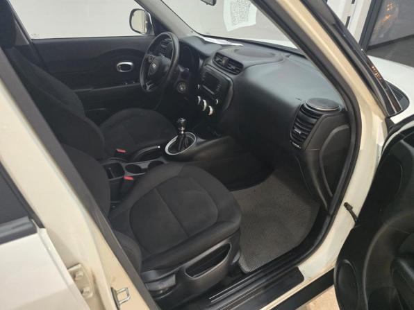 Kia Soul II Рестайлинг с пробегом 2018 года, цена 959 000 рублей, 173558 км, хэтчбек, Автокод Объявления