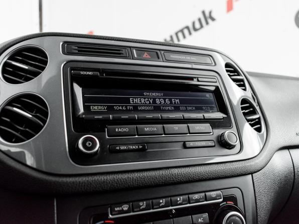 Volkswagen Tiguan I Рестайлинг с пробегом 2011 года, цена 1 370 000 рублей, 210629 км, внедорожник, Автокод Объявления