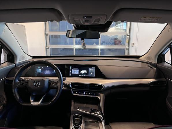 Changan UNI-T I с пробегом 2024 года, цена 2 200 000 рублей, 51176 км, внедорожник, Автокод Объявления
