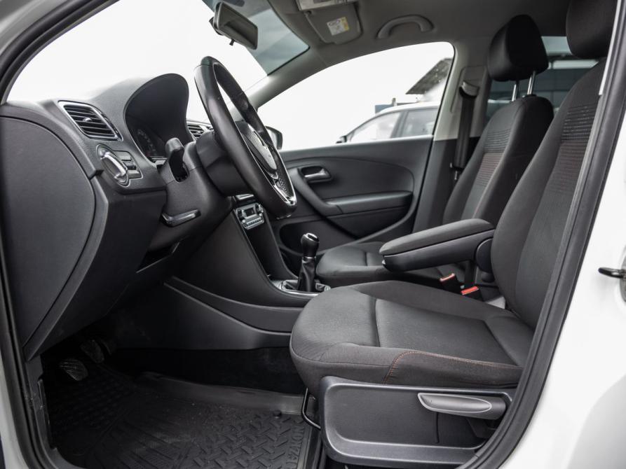 Volkswagen Polo V Рестайлинг Волгоград  - изображение 21