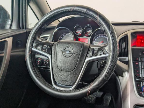 Opel Astra J с пробегом 2011 года, цена 649 900 рублей, 181000 км, хэтчбек, Автокод Объявления