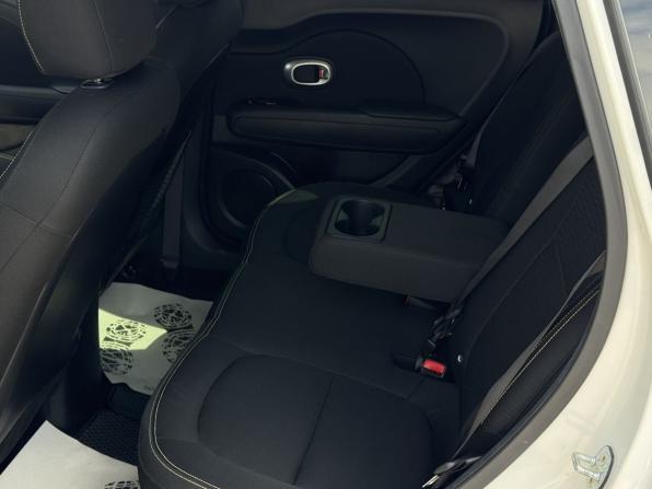 Kia Soul II Рестайлинг с пробегом 2018 года, цена 1 399 000 рублей, 141086 км, хэтчбек, Автокод Объявления