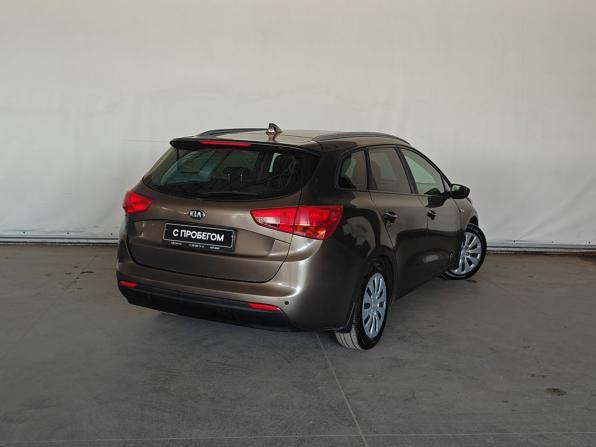 Kia Ceed II Рестайлинг с пробегом 2018 года, цена 1 080 000 рублей, 174000 км, универсал, Автокод Объявления