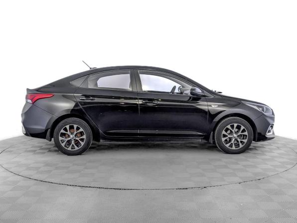 Hyundai Solaris II с пробегом 2017 года, цена 1 200 000 рублей, 163268 км, седан, Автокод Объявления