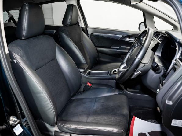 Honda Shuttle II с пробегом 2015 года, цена 1 330 000 рублей, 116000 км, универсал, Автокод Объявления