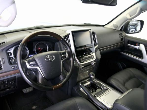 Toyota Land Cruiser 200 Series Рестайлинг 2 с пробегом 2020 года, цена 7 790 000 рублей, 111626 км, внедорожник, Автокод Объявления
