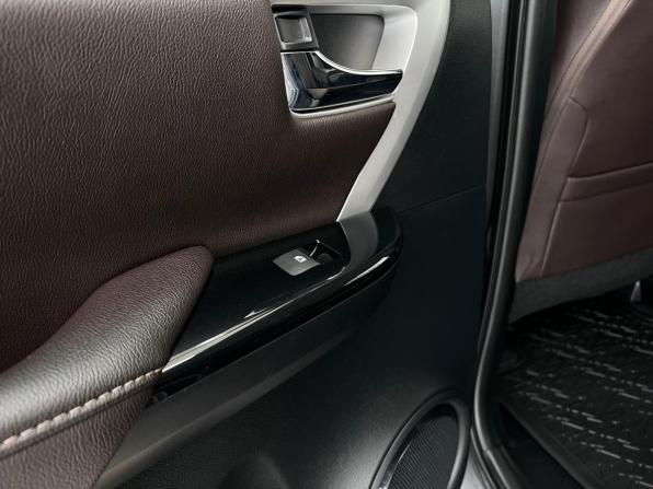 Toyota Fortuner II с пробегом 2019 года, цена 3 990 000 рублей, 76110 км, внедорожник, Автокод Объявления
